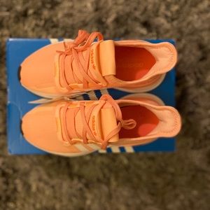 Adidas U_Path Rin J GloPink with white stripes